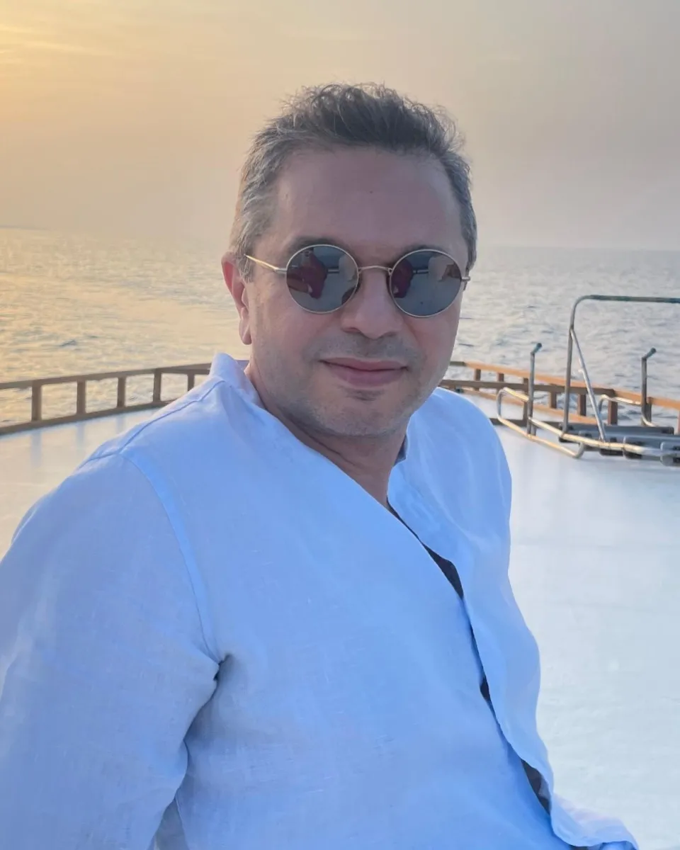 Portrait of Amir Pournasserian